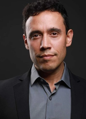 乔纳森·梅迪纳