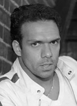 达伦·萨赫拉维