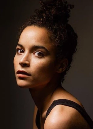 朱莉安娜·坎菲尔德