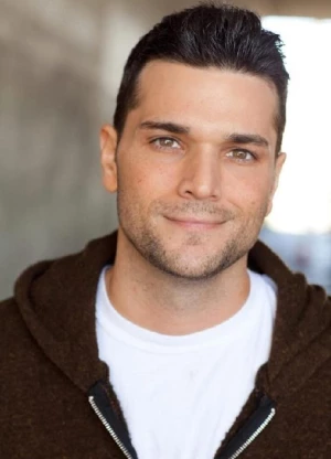 迈克尔·博诺莫