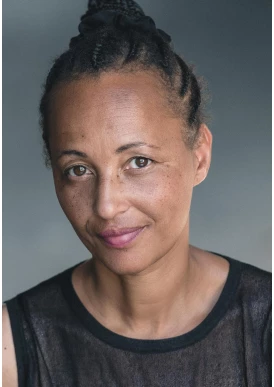 科琳娜·德拉库尔