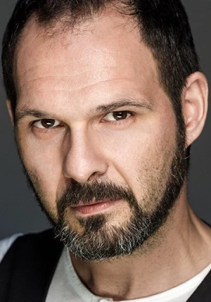 阿勒克山达·斯雷科维奇