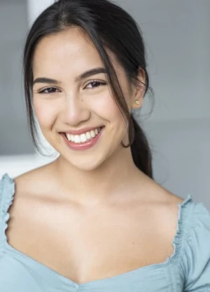 黑泽尔·华莱士