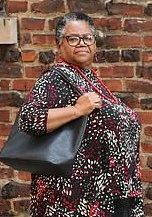 贝弗利·格洛弗