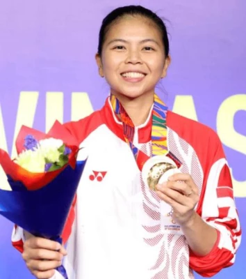 格雷西亚·波利