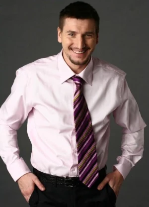 亚历山大·奥斯特犹科夫