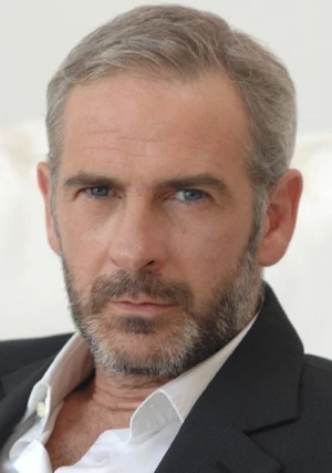 法比安·卢查瑞尼