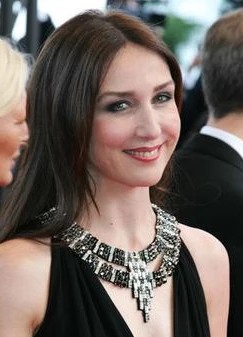 艾尔莎·泽贝斯坦