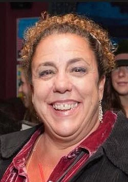 马西娅·德波尼斯