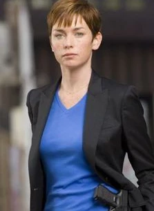 朱丽安妮·尼科尔森