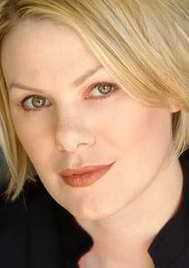 莫妮卡·斯塔吉丝