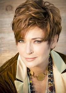 卡罗琳·赫尼塞