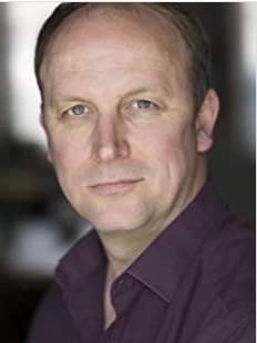 达伦·斯特兰奇