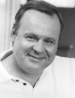 乔治·杜兹达扎