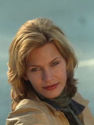 娜塔莎·亨斯屈奇