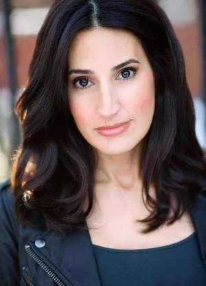 布鲁克·斯泰茜·米尔斯