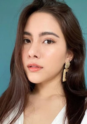 娜妮达·缇查希