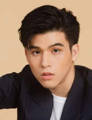 翁拉维·那提通