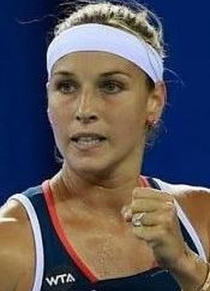 多米尼卡·齐布尔科娃