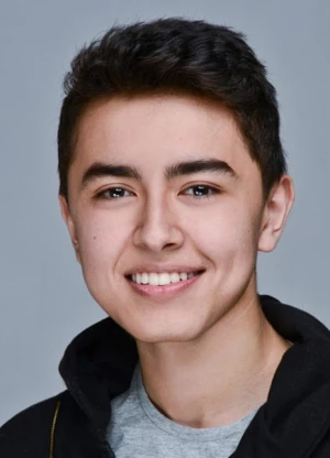 诺林·古拉姆高斯