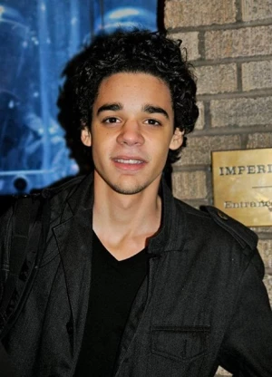 大卫·阿尔瓦雷茨