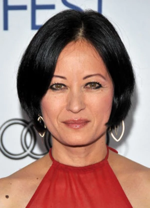 朱莉娅·尼克森